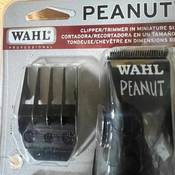 Wahl Professional Peanut Trimmer Kit - Black - Picture 2 of 2